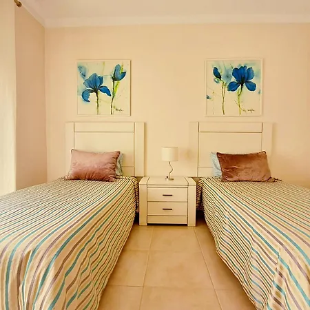 アパート Oasis Parque 1 ポルティマン