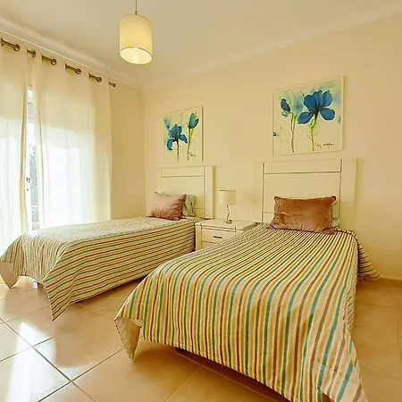 Oasis Parque 1 アパート ポルティマン