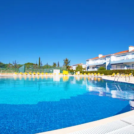 Oasis Parque 1 *
