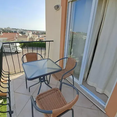 Oasis Parque 1 *